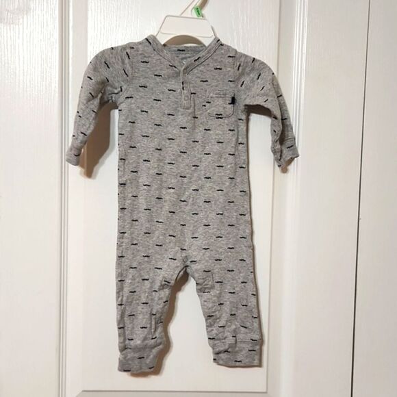 Carter's Onesie - Picture 1 of 3